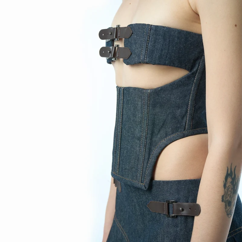 Buckle Corset · Serrastudio